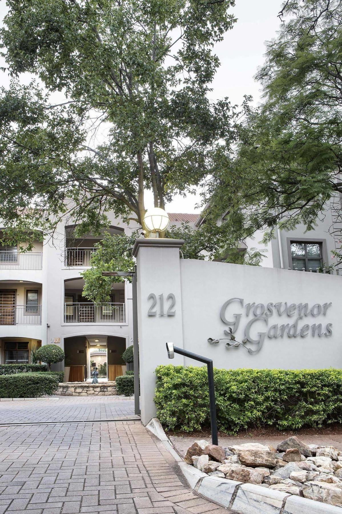 Faircity Grosvenor Gardens Pretoria-Noord Extérieur photo
