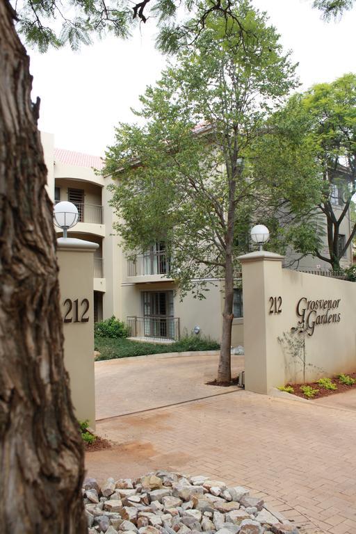 Faircity Grosvenor Gardens Pretoria-Noord Extérieur photo